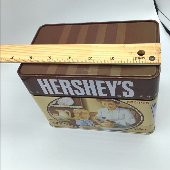 Hershey’s Vintage Chocolate Tin with Recipes - Picture 11 of 12